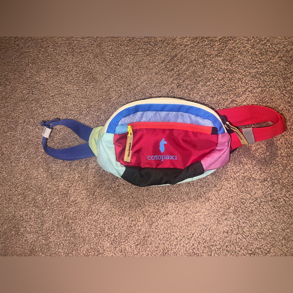 Cotopaxi L fun sized hip pack